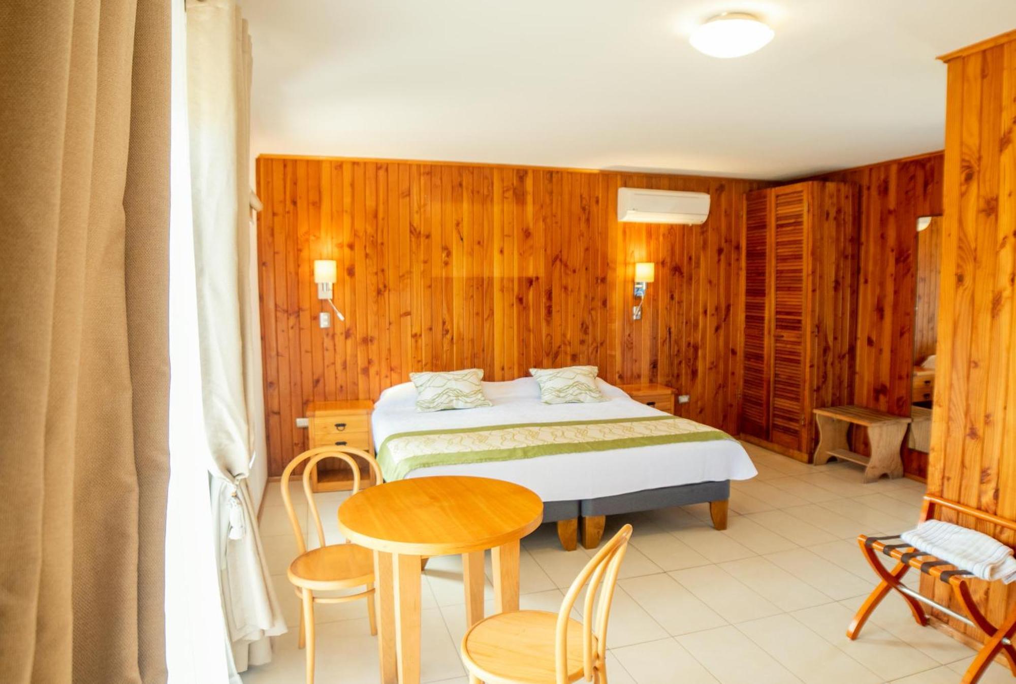 Taha Tai Otel Hanga Roa Dış mekan fotoğraf